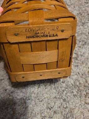 Longaberger (1987) Handwoven Basket - Honey Brown